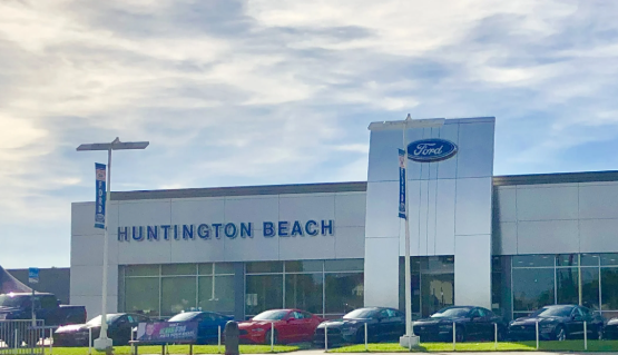 Huntington Beach Ford Store Image