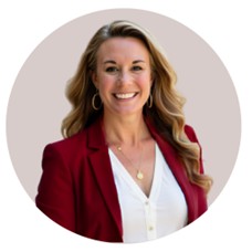 Krystal Small of Small Strides Benefits Group Shares Strategic Solutions to the Healthcare Cost Crisis in HelloNation Magazine